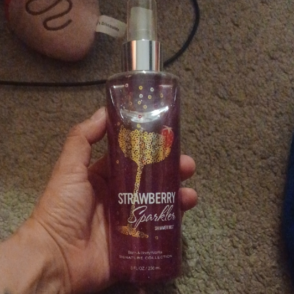 Bath & Body Works Strawberry Sparkler Shimmer Mist - Pink & Gold
